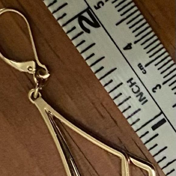 Chic Gold Tone Geometric Drop Earrings - Picture 1 of 7